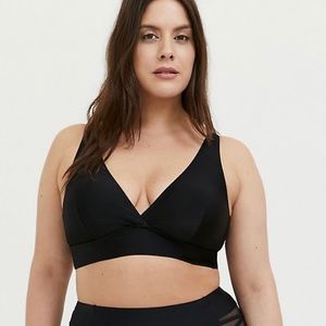 Torrid Wireless Black Triangle Bikini Top